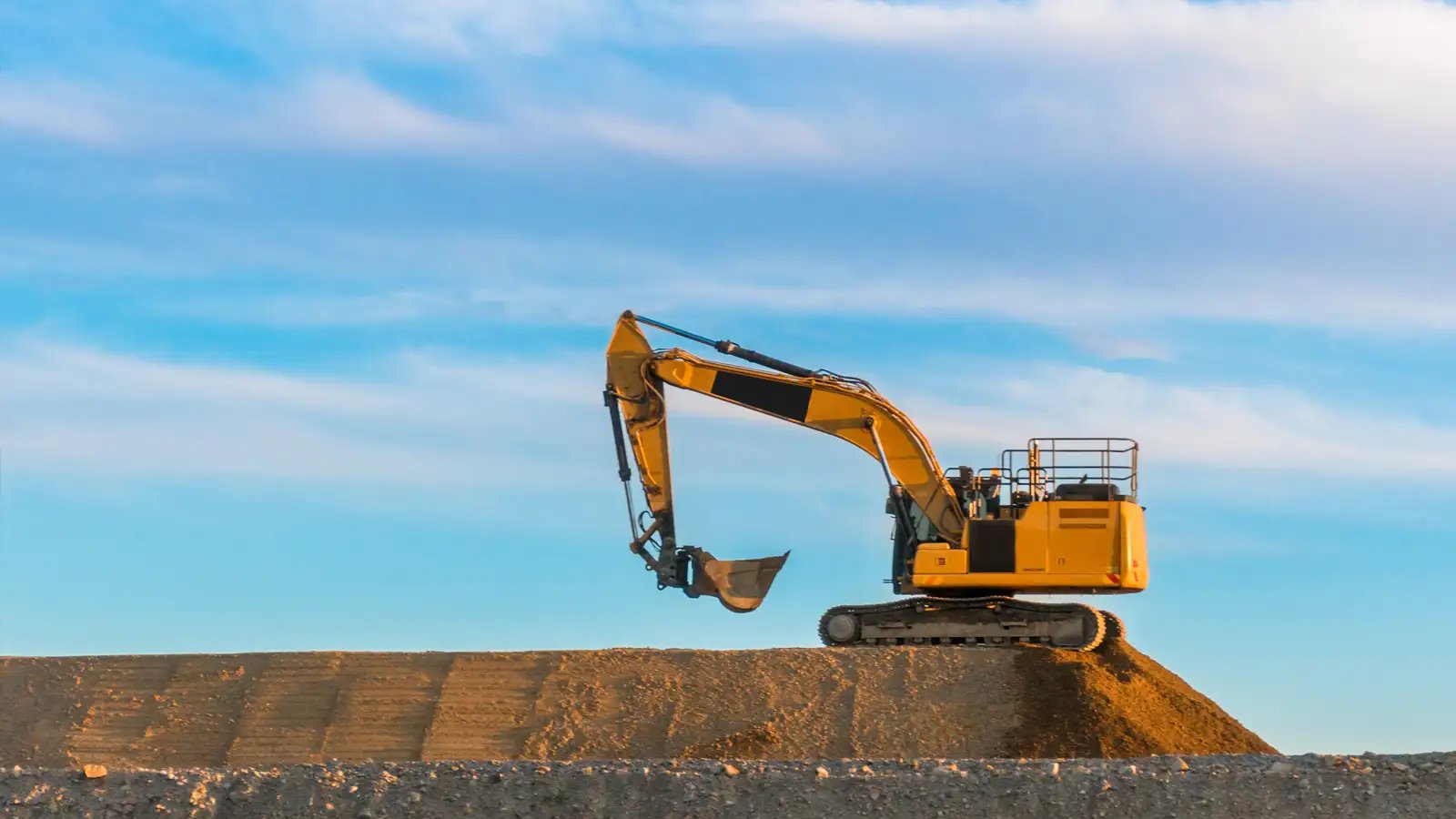 eddy-excavator-pump-attachment-standard-excavators-1600x900